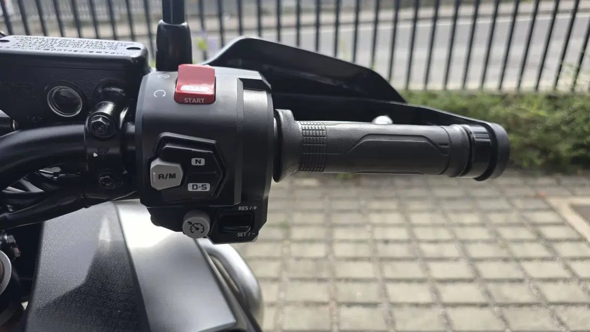 Honda Africa Twin CRF 1100L Adventure Sports DCT (2022 - 23) (11)