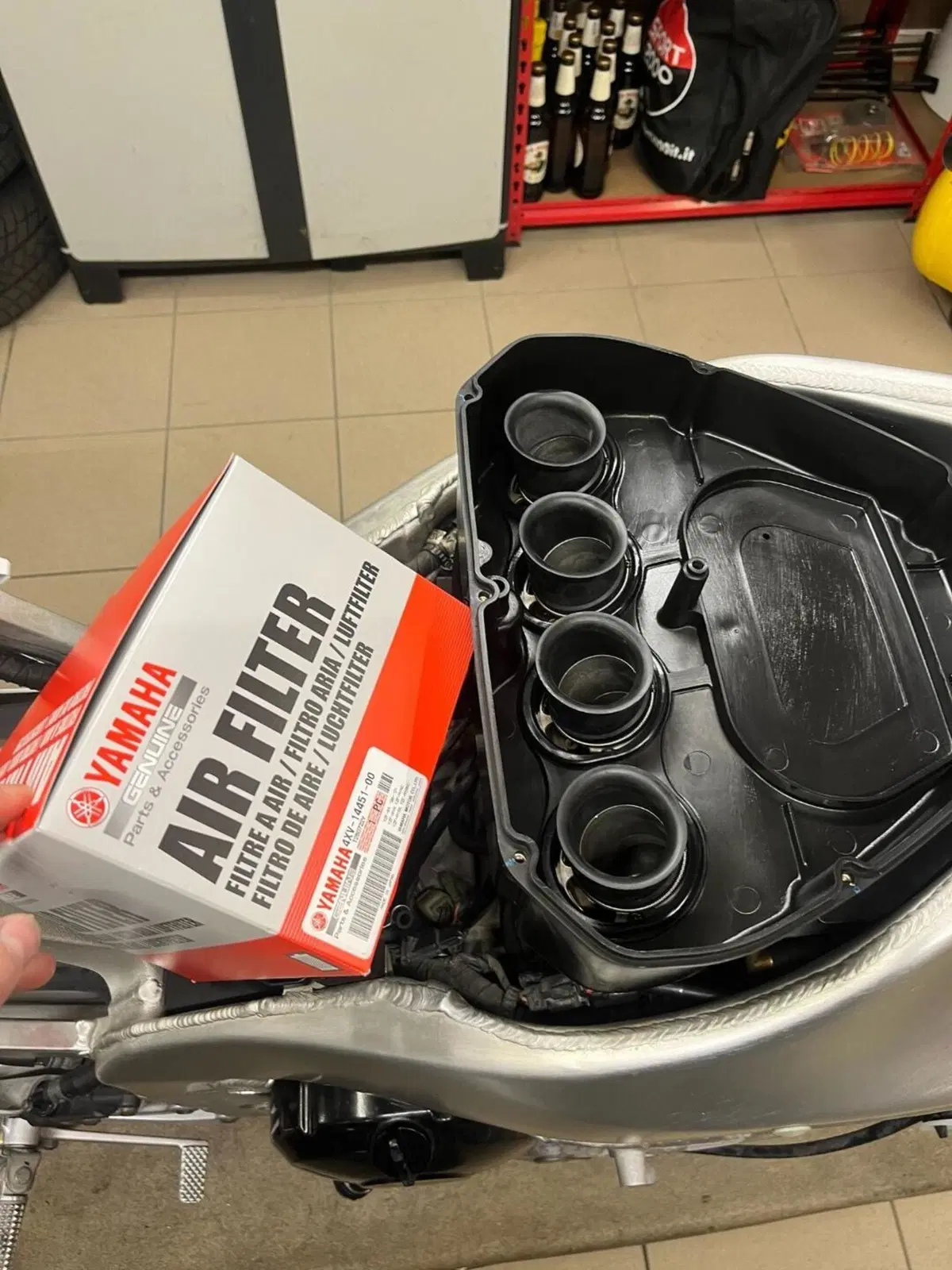 Yamaha YZF r1 (4)