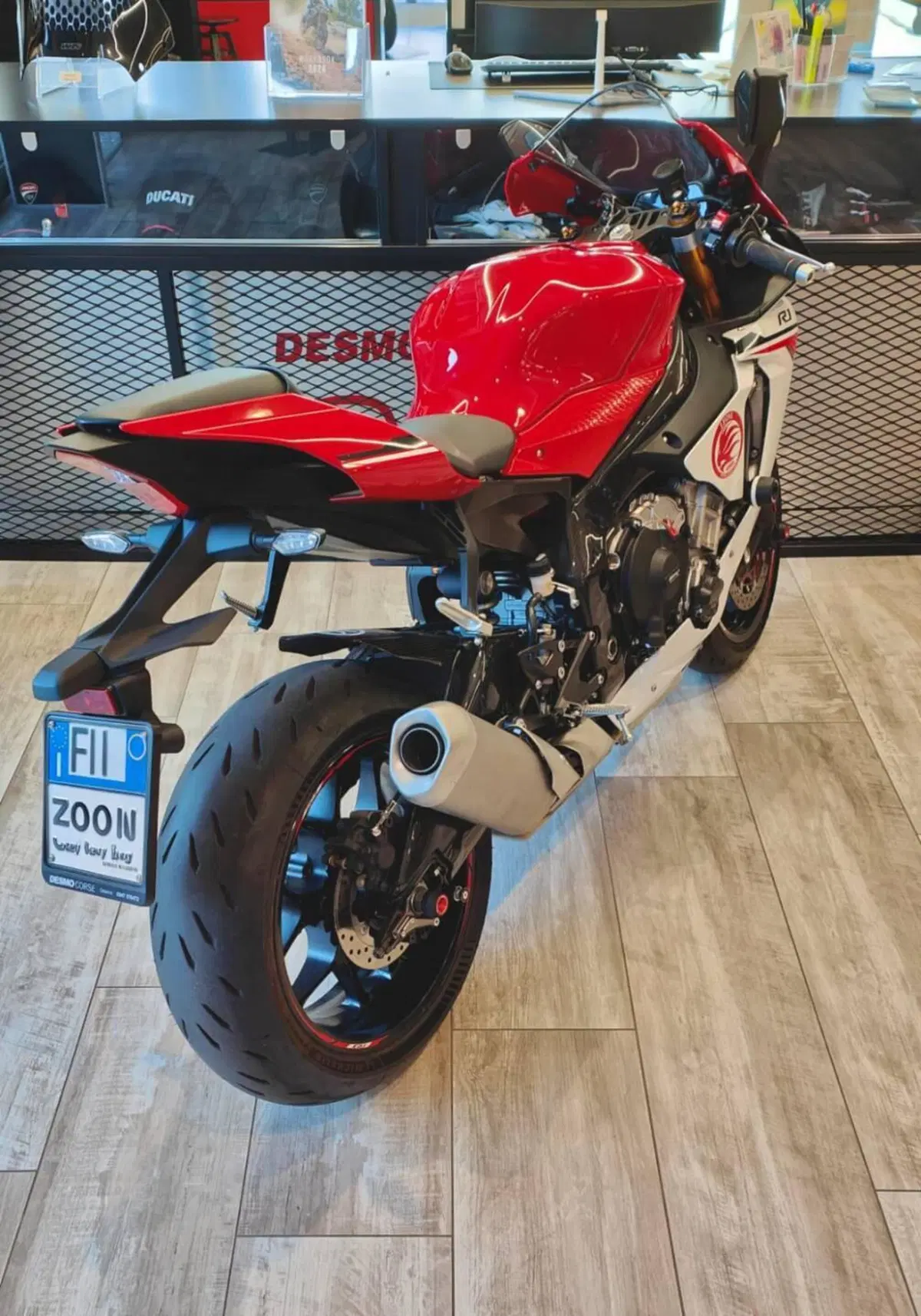 Yamaha YZF R1 (2017 - 19) (3)