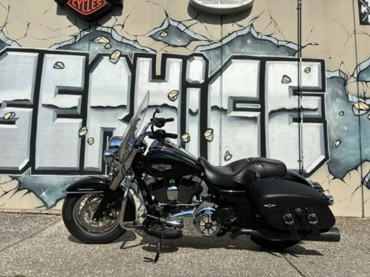 Harley-Davidson 103 Road King Classic (2014 - 16) - FLHRC (6)