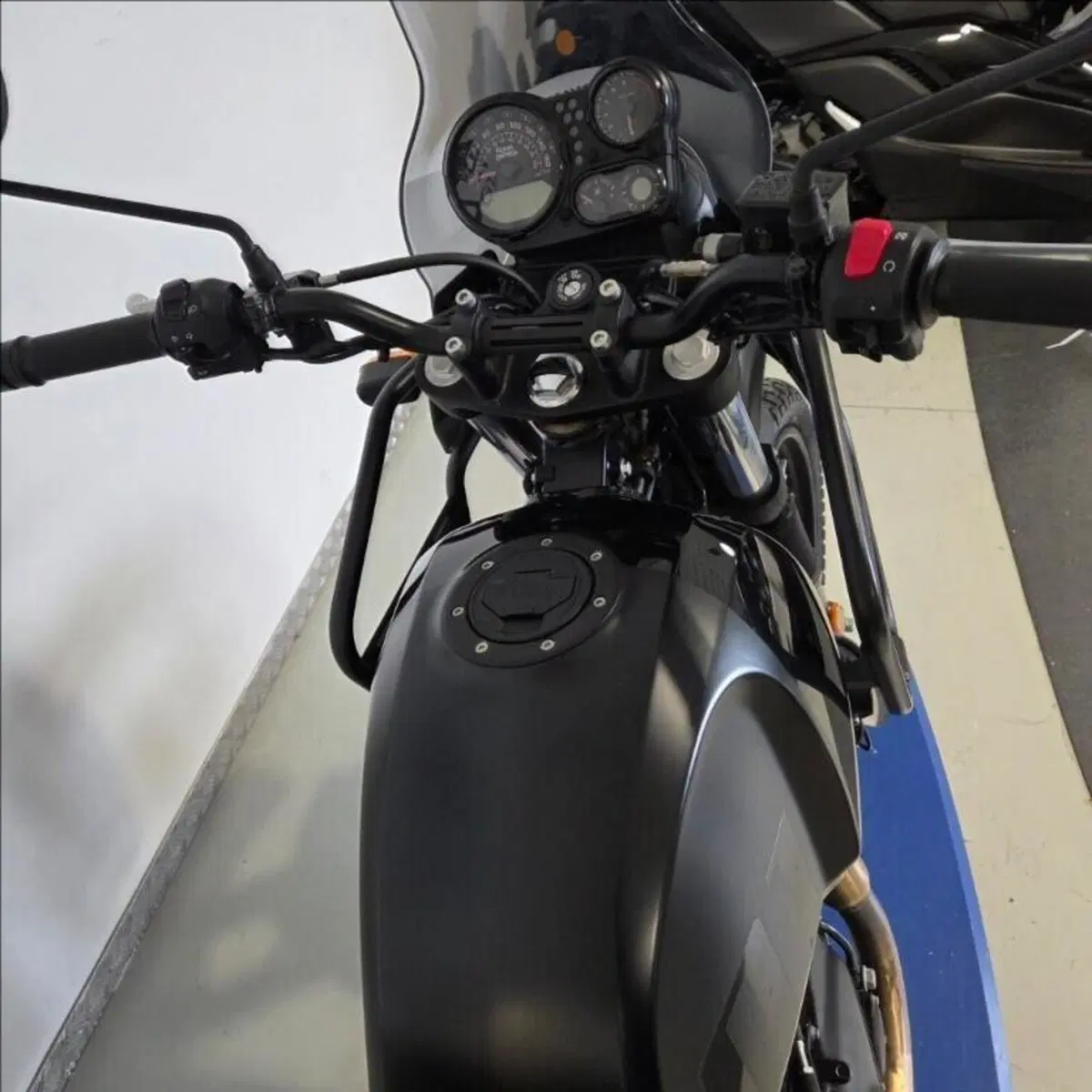Royal Enfield Himalayan 411 (2021 - 24) (7)