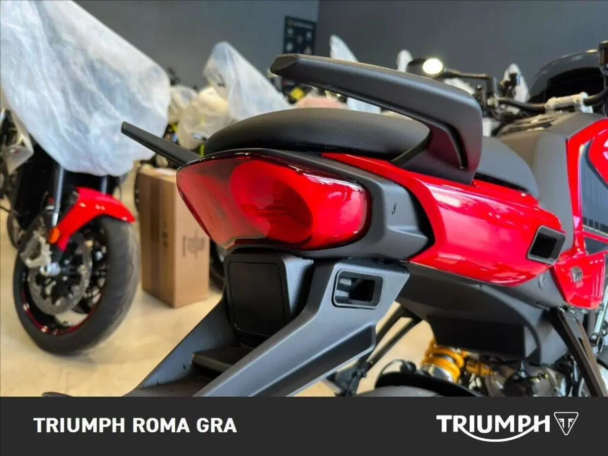 Moto Guzzi V100 Mandello S (2025 - 26) (14)