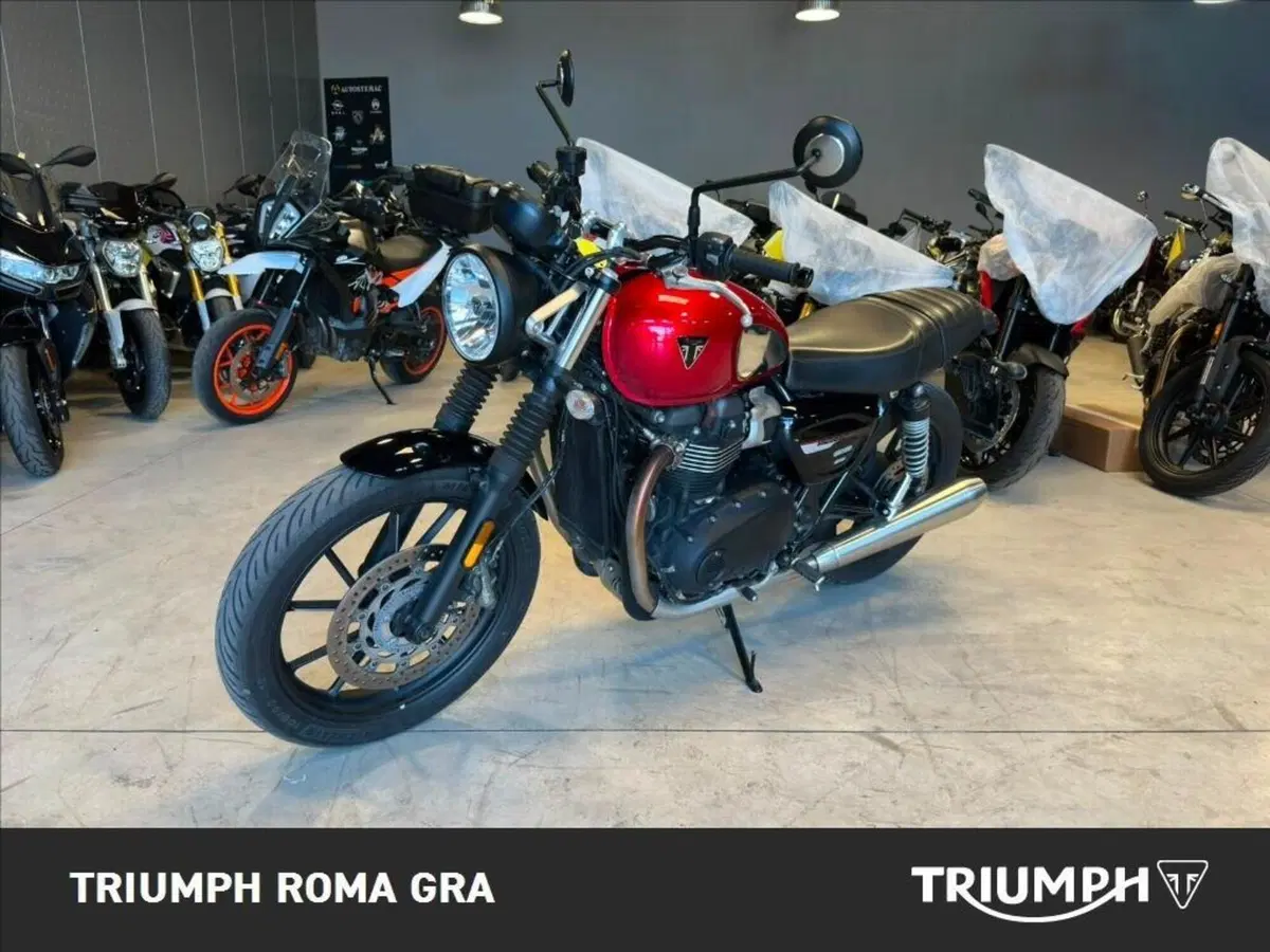 Triumph Speed Twin 900 Chrome Edition (2023) (2)