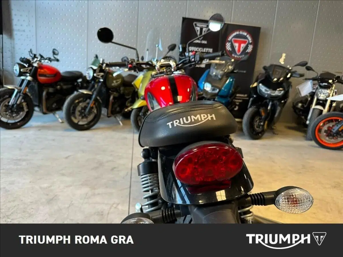 Triumph Speed Twin 900 Chrome Edition (2023) (15)