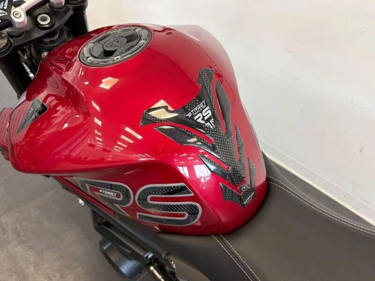 Triumph Street Triple 765 RS (2023 - 26) (9)