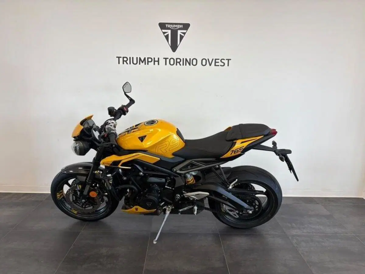 Triumph Street Triple 765 RS (2023 - 26) (2)