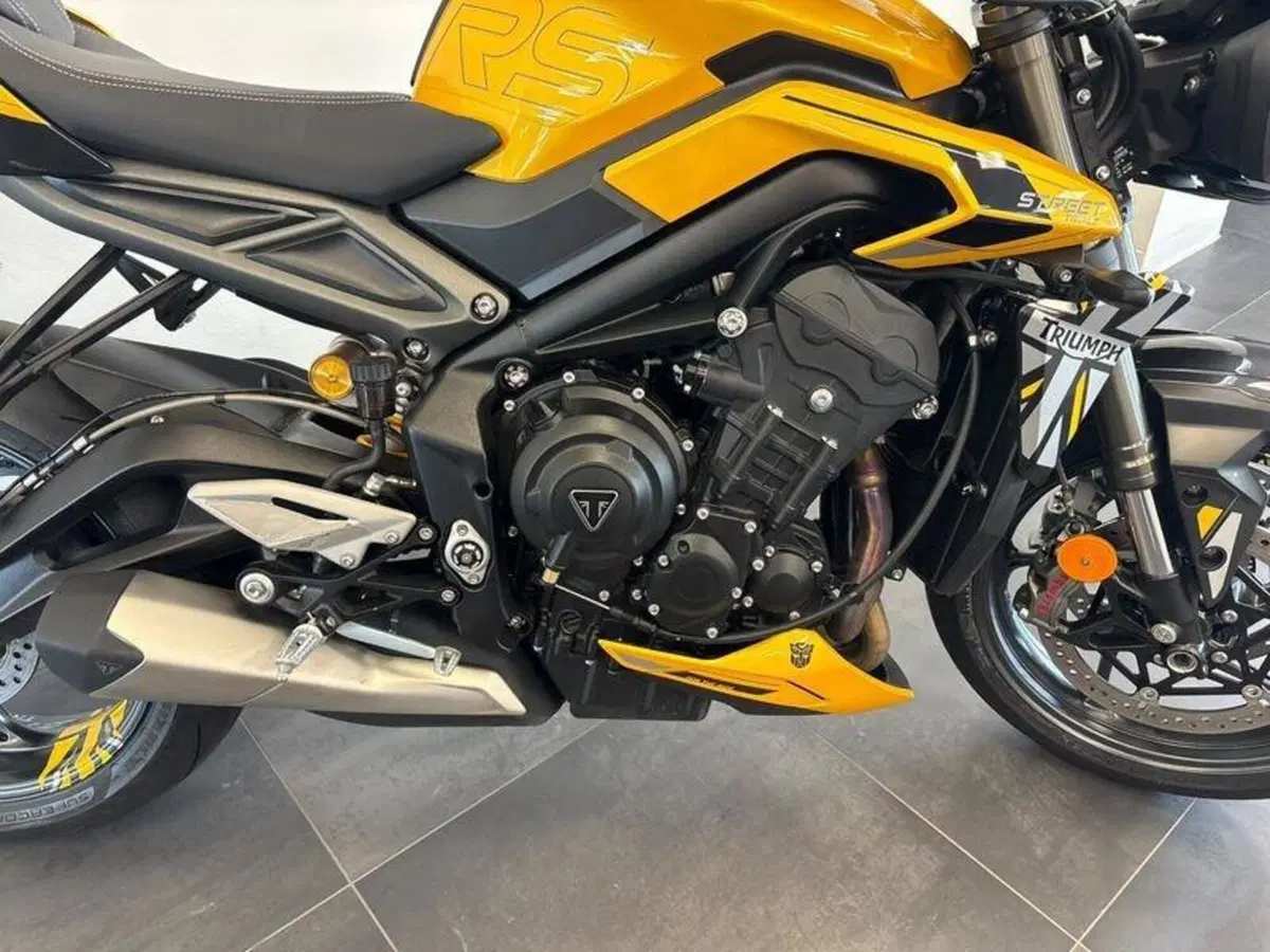 Triumph Street Triple 765 RS (2023 - 26) (8)