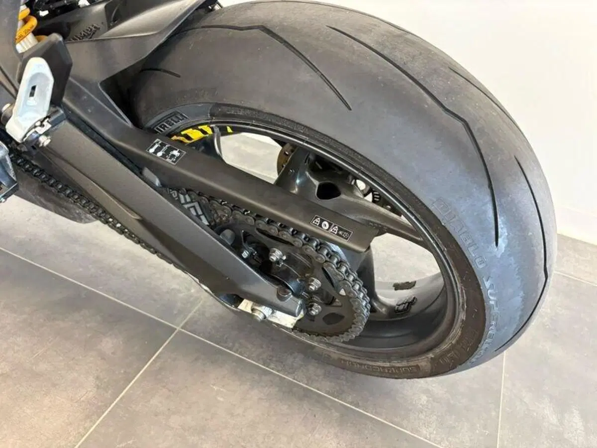 Triumph Street Triple 765 RS (2023 - 26) (6)