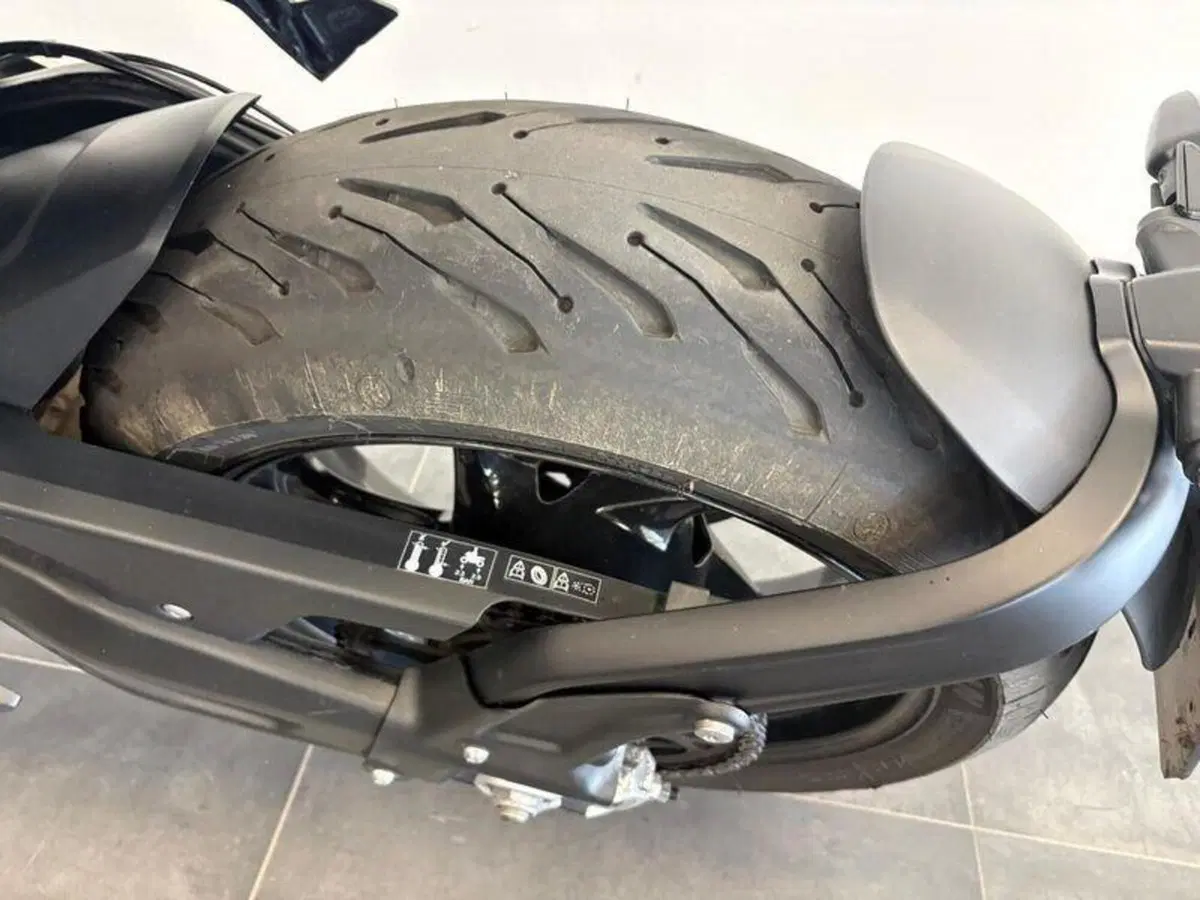 Triumph Trident 660 (2021 - 24) (10)