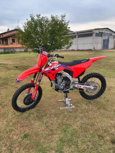 Honda CRF 250R (2024) usata