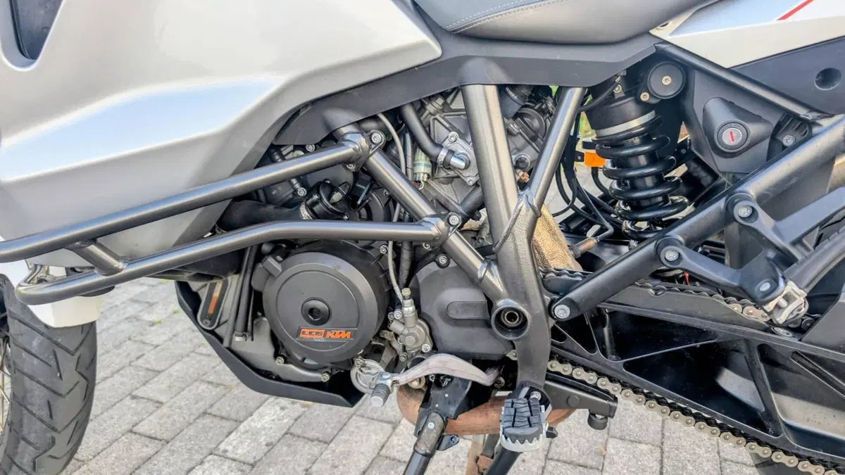 KTM 1290 Super Adventure (2015 - 16) (6)