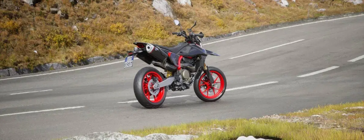 Ducati Hypermotard 698 Mono Nera (2026) (3)