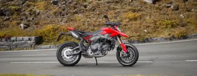 Ducati Hypermotard V2 (2026) nuova
