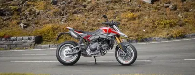 Ducati Hypermotard V2 SP (2026) nuova
