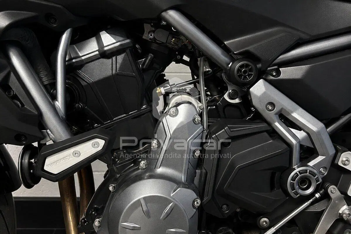 Kawasaki Z 650 (2017 - 19) (12)
