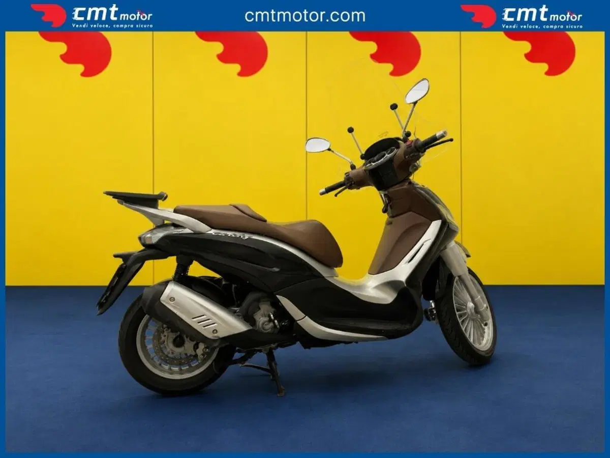 Piaggio Beverly 300 i.e. (2010 - 16) (4)