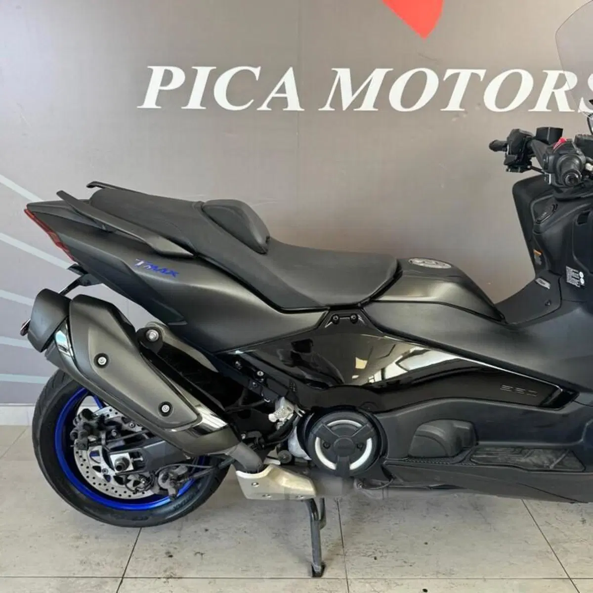 Yamaha T-Max 560 (2022 - 24) (2)