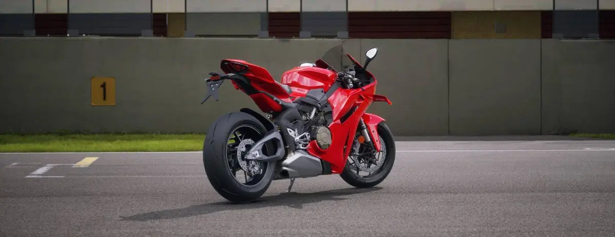 Ducati Panigale V4 (2025 - 26) (3)