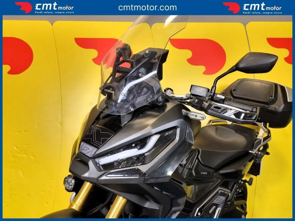 Honda X-ADV 750 DCT Travel (2021 - 24) (7)