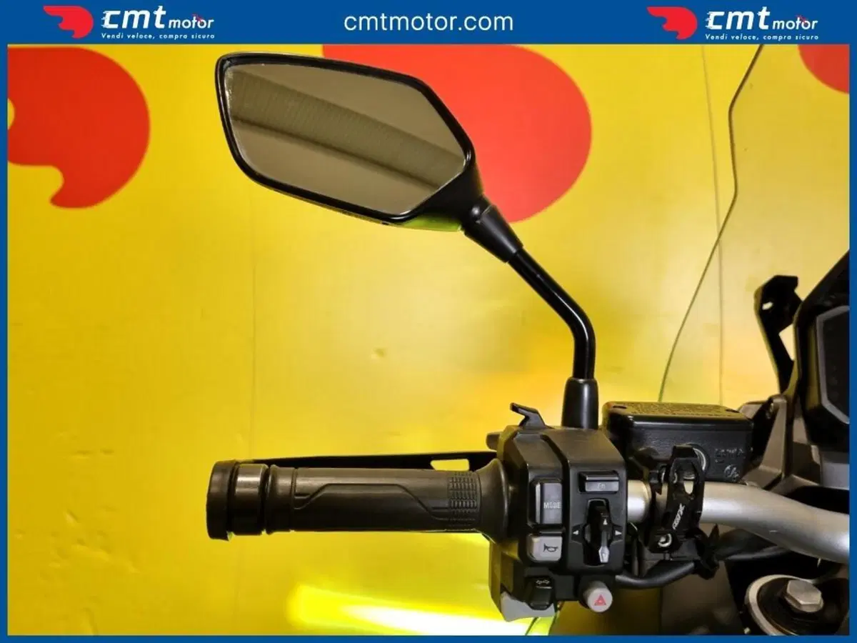 Honda X-ADV 750 DCT Travel (2021 - 24) (11)