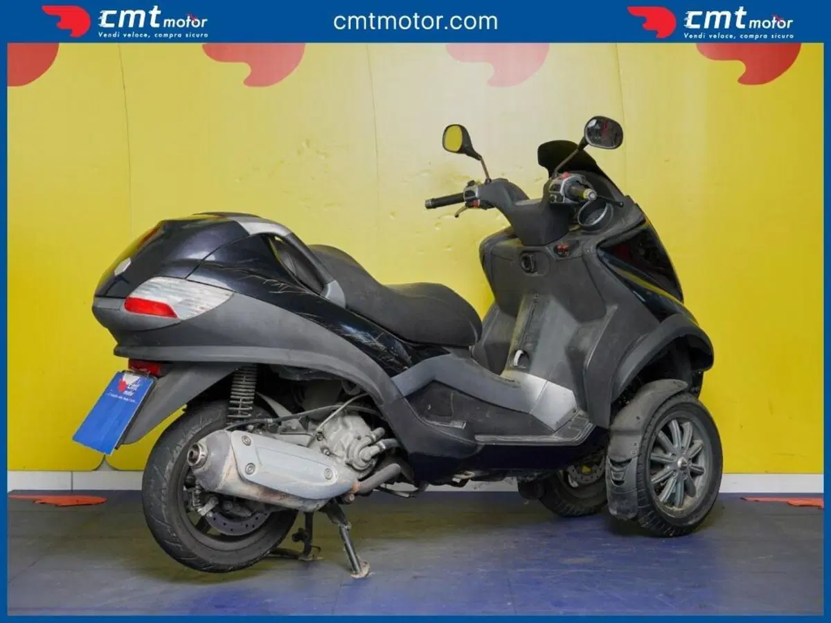 Piaggio MP3 300 ABS Hpe (2021 - 24) (2)