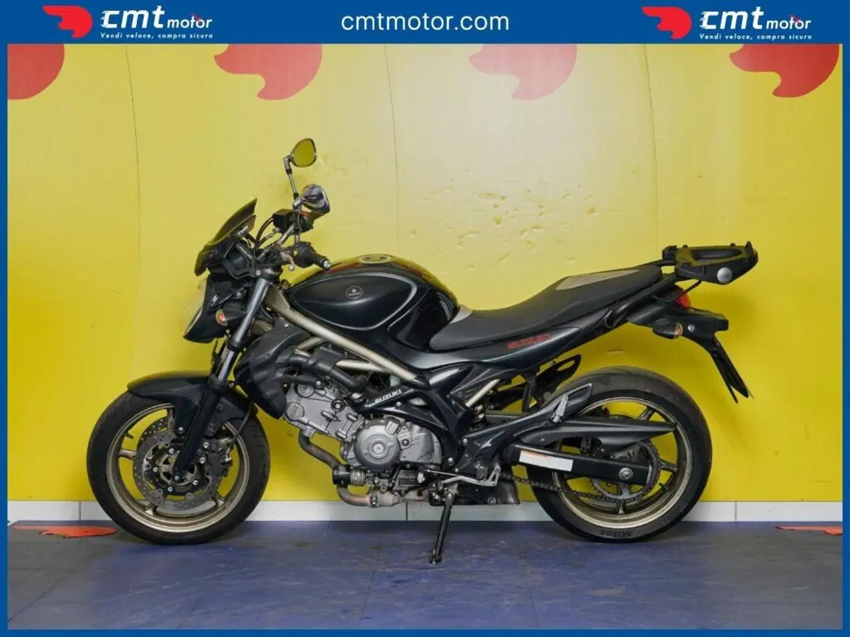 Suzuki Gladius 650 SFV ABS (2009 - 15) (3)