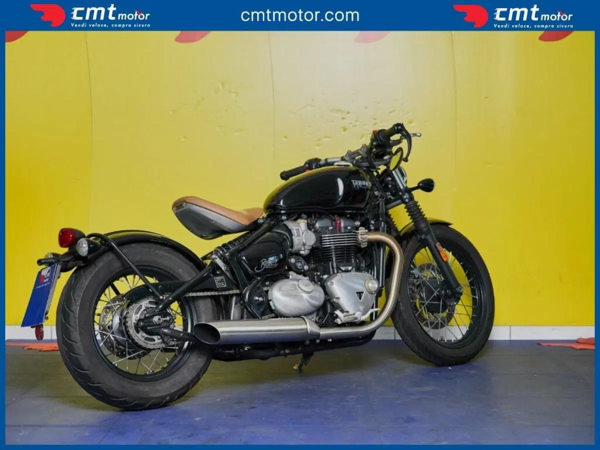 Triumph Bonneville Bobber 1200 (2017 - 20) (2)