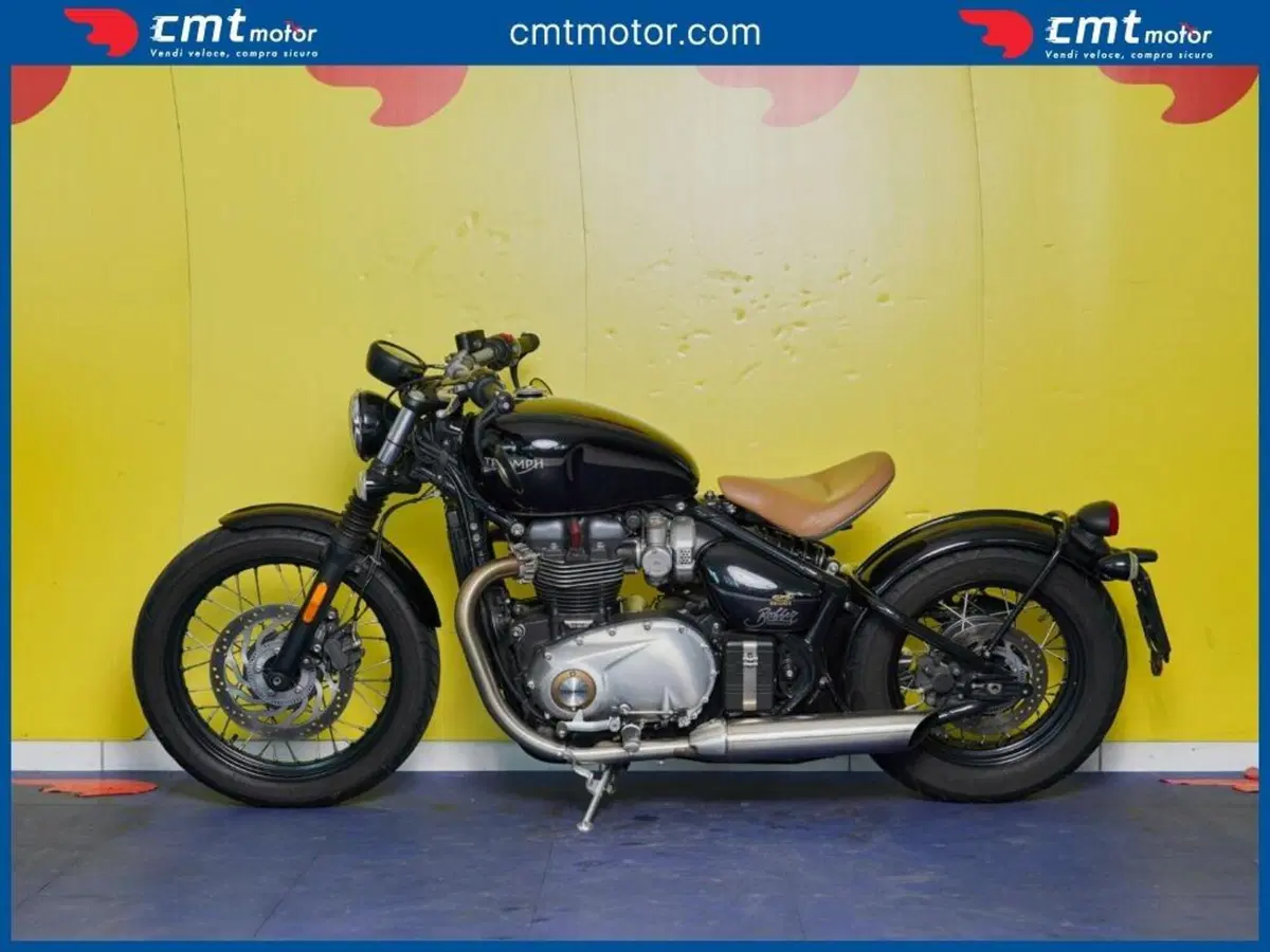 Triumph Bonneville Bobber 1200 (2017 - 20) (3)