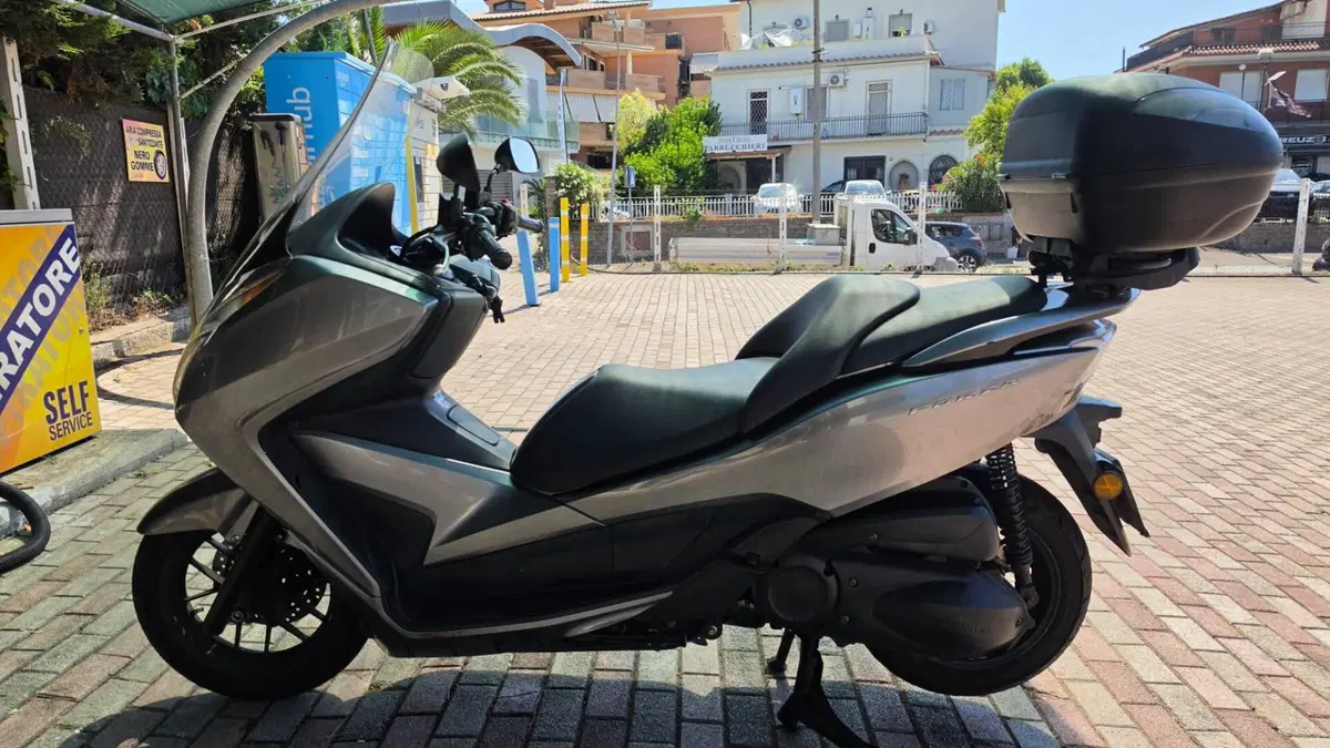 Honda Forza 300 ABS (2013 - 17) (4)