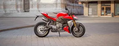 Ducati Streetfighter V2 S (2025 - 26) nuova