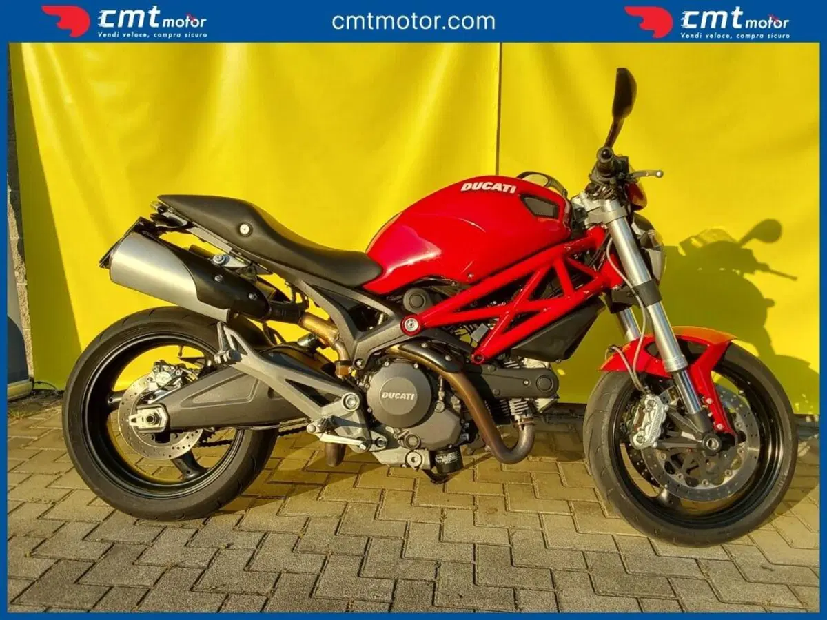 Ducati Monster 696 (2008 - 13) (4)