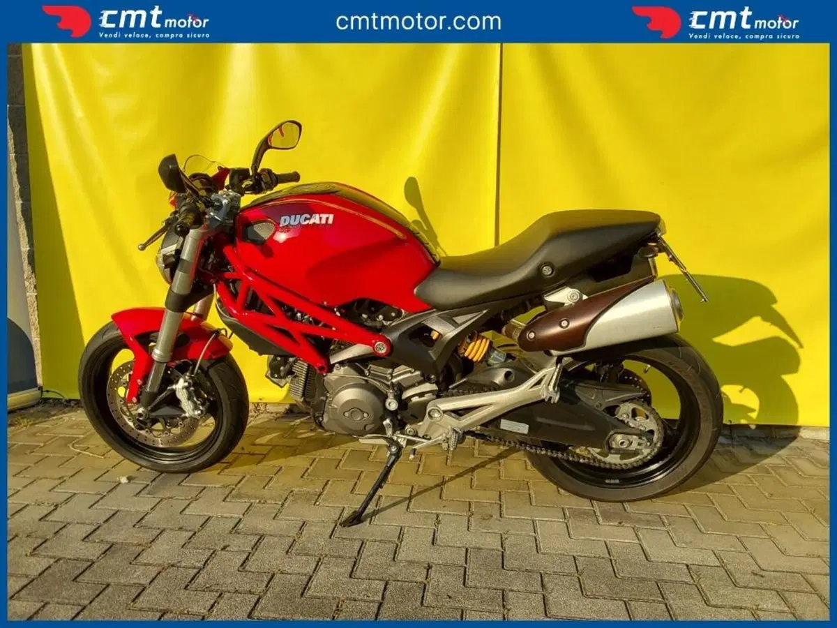 Ducati Monster 696 (2008 - 13) (7)