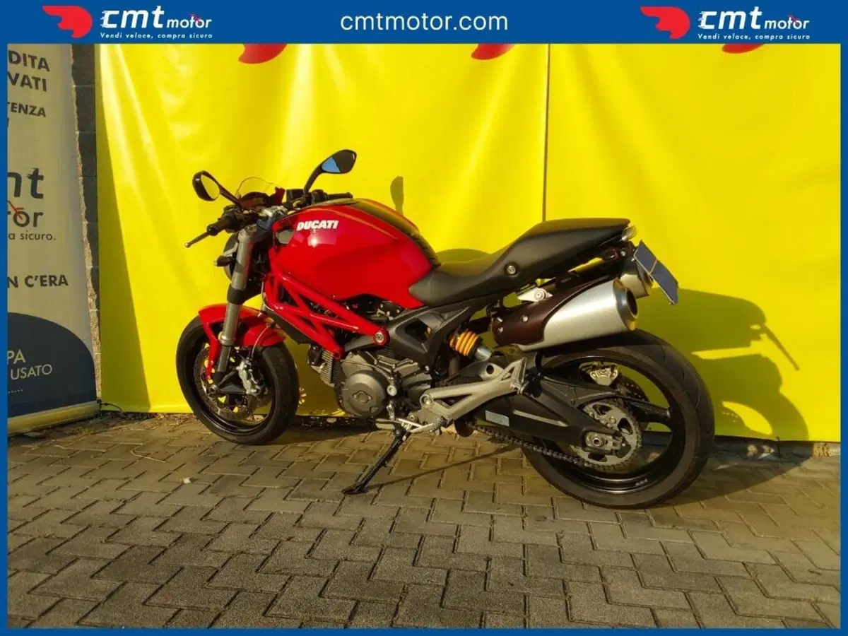 Ducati Monster 696 (2008 - 13) (8)