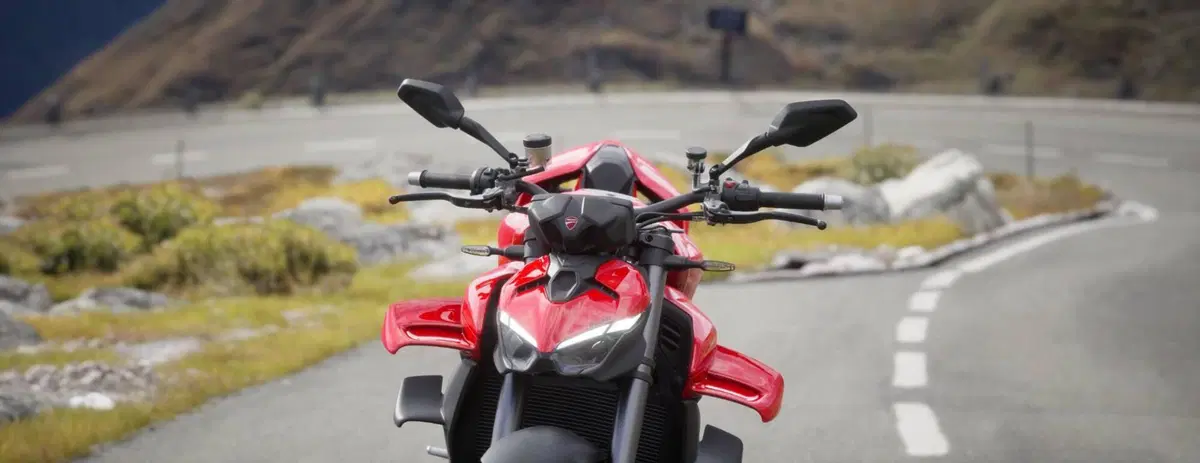 Ducati Streetfighter V4 (2025 - 26) (4)