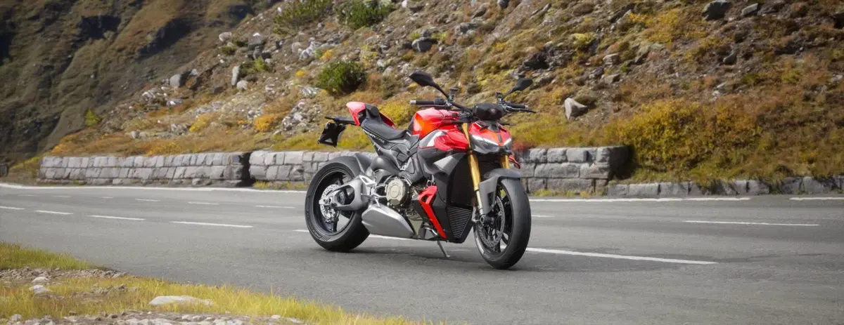 Ducati Streetfighter V4 S (2025 - 26) (2)
