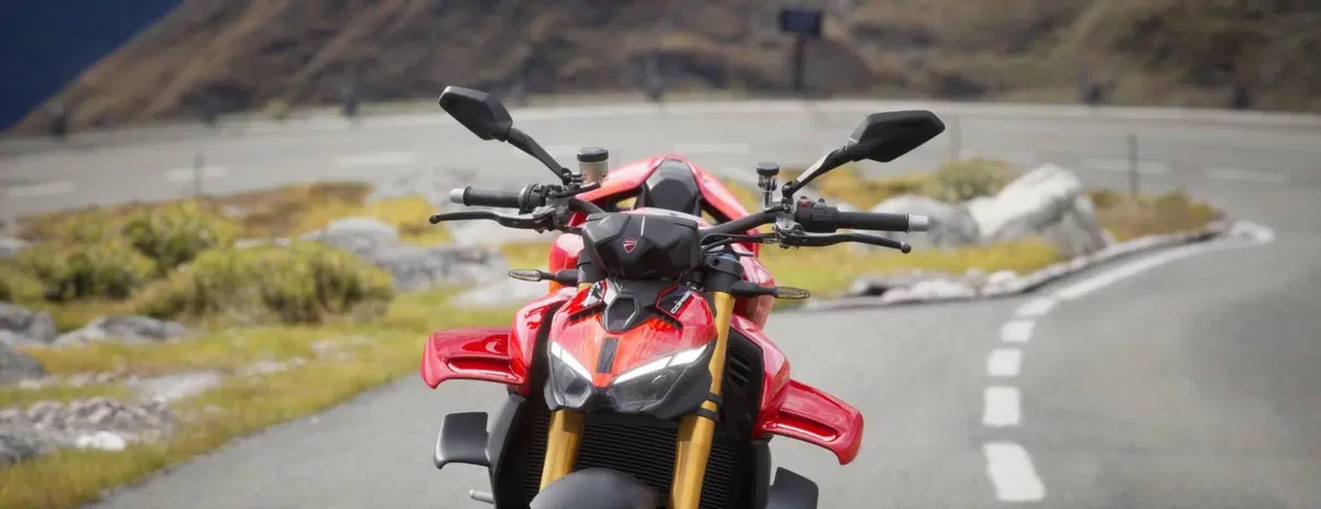 Ducati Streetfighter V4 S (2025 - 26) (4)
