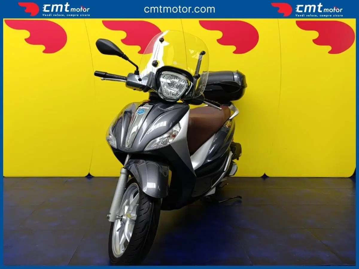 Piaggio Medley 150 ABS (2016 - 19) (2)