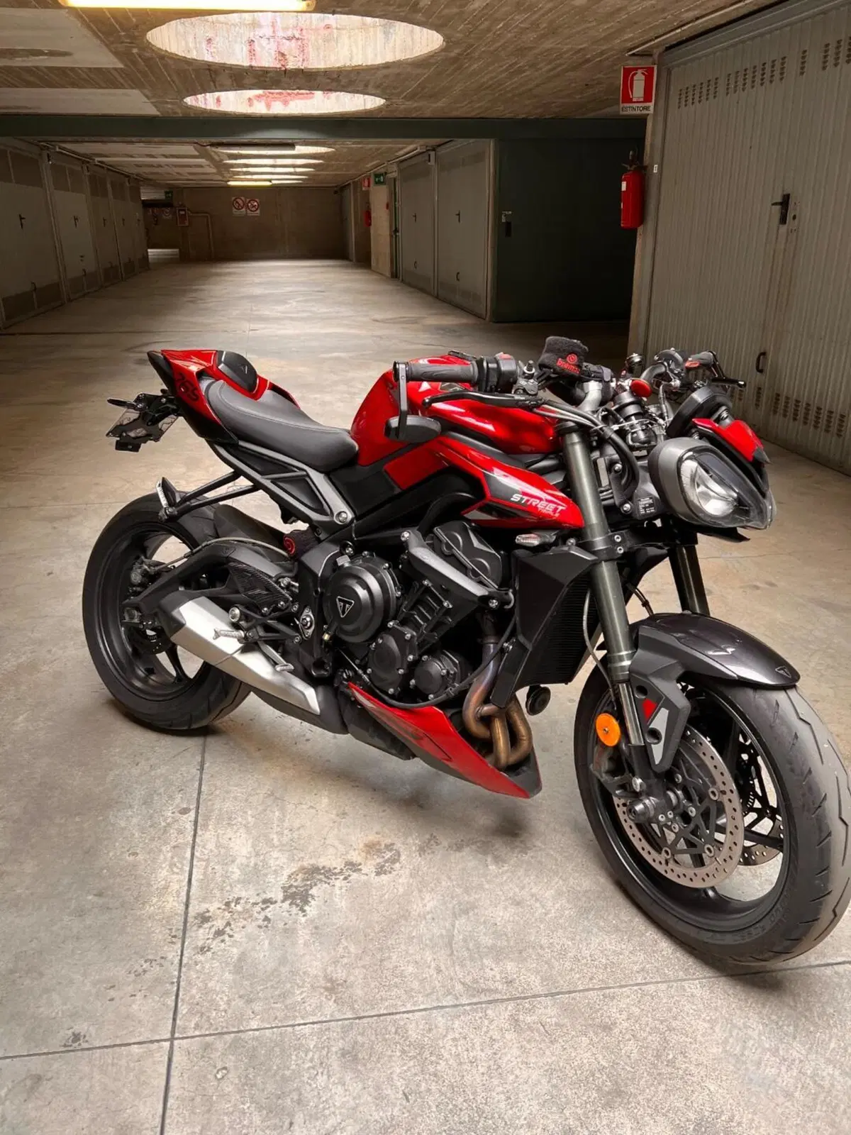 Triumph Street Triple 765 RS (2023 - 26) (6)