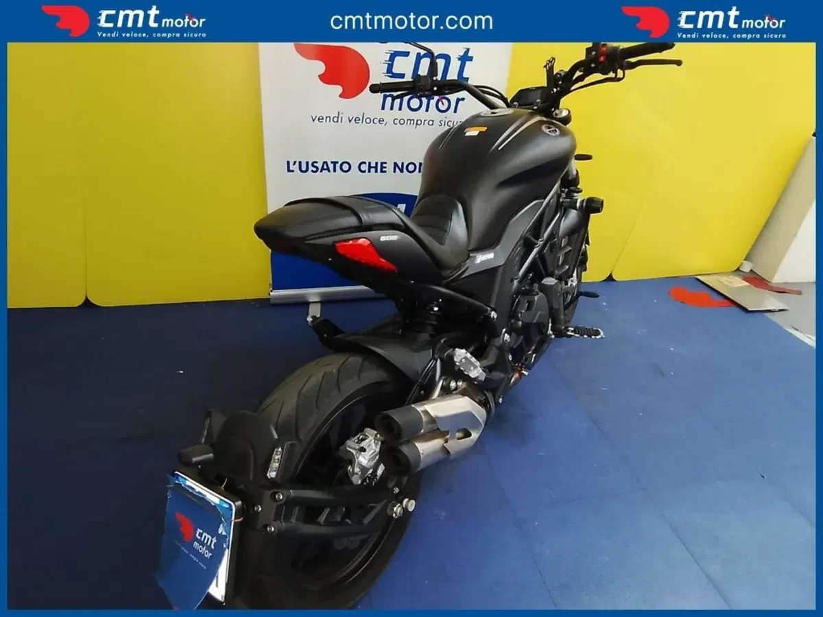 Benelli 502 C (2021 - 25) (4)