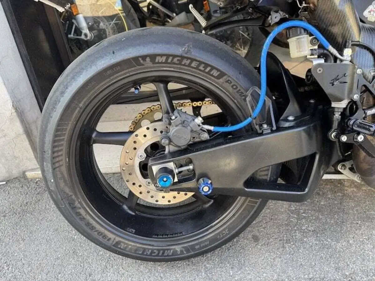 Yamaha YZF R1 (2012 - 14) (3)