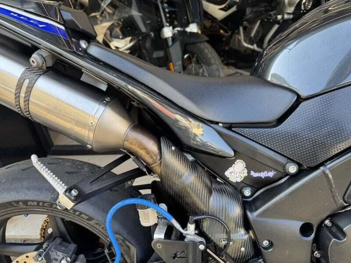 Yamaha YZF R1 (2012 - 14) (8)