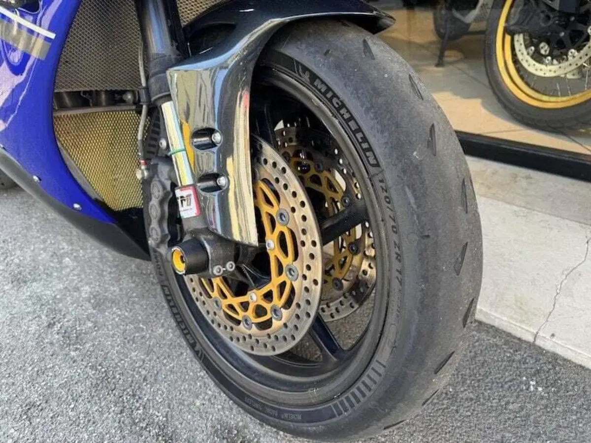 Yamaha YZF R1 (2012 - 14) (16)