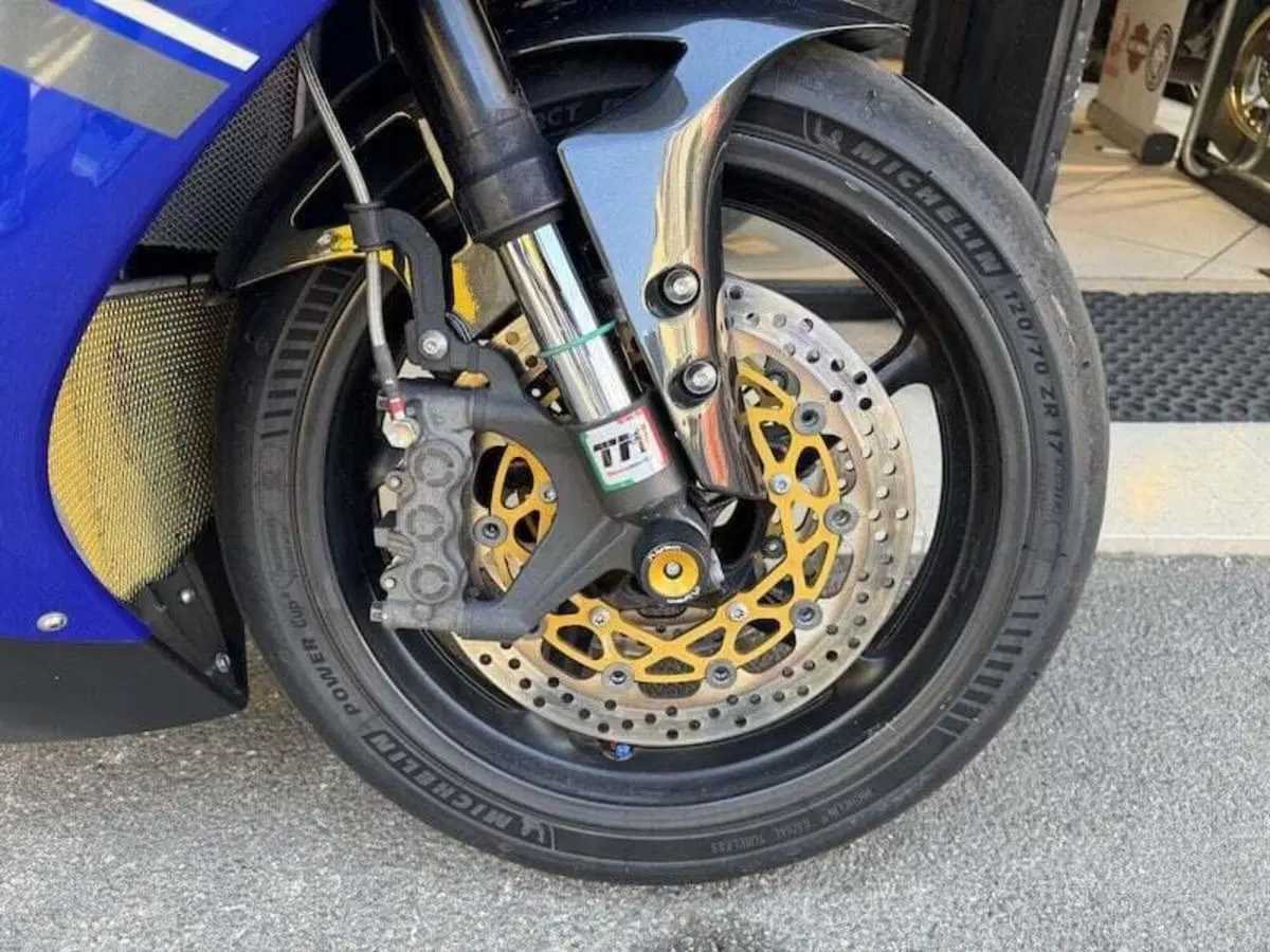 Yamaha YZF R1 (2012 - 14) (17)