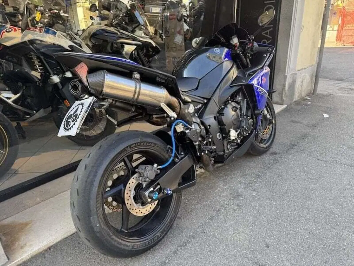 Yamaha YZF R1 (2012 - 14) (19)