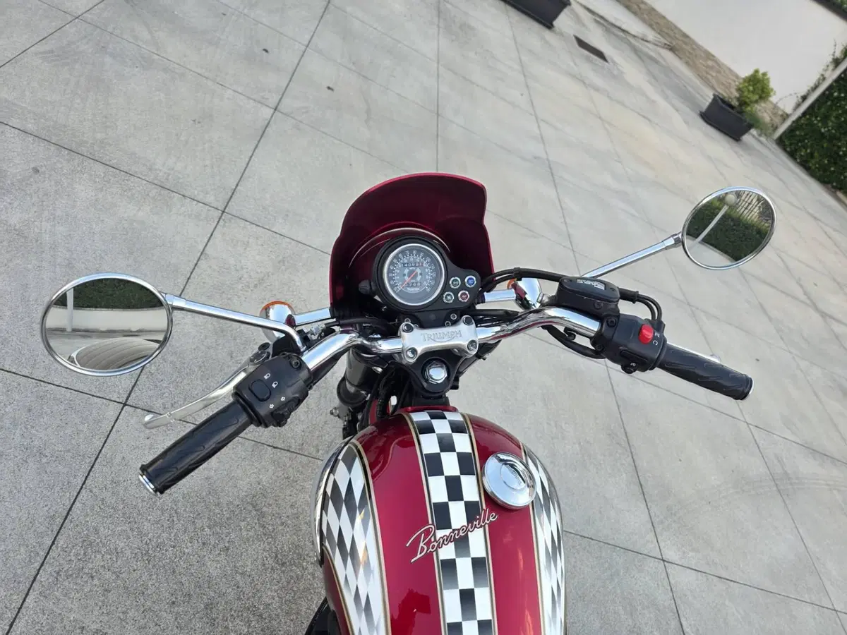 Triumph Bonneville 800 America (2001 - 07) (6)