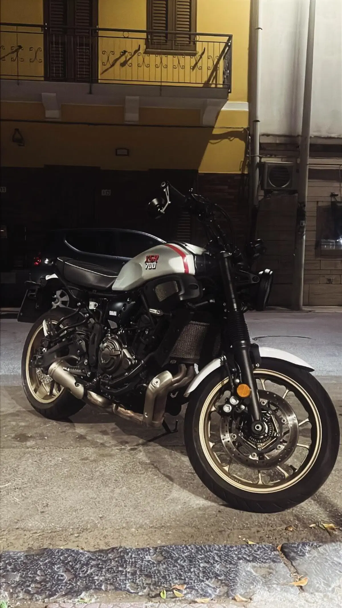 Yamaha XSR 700 XTribute (2022 - 24) (4)
