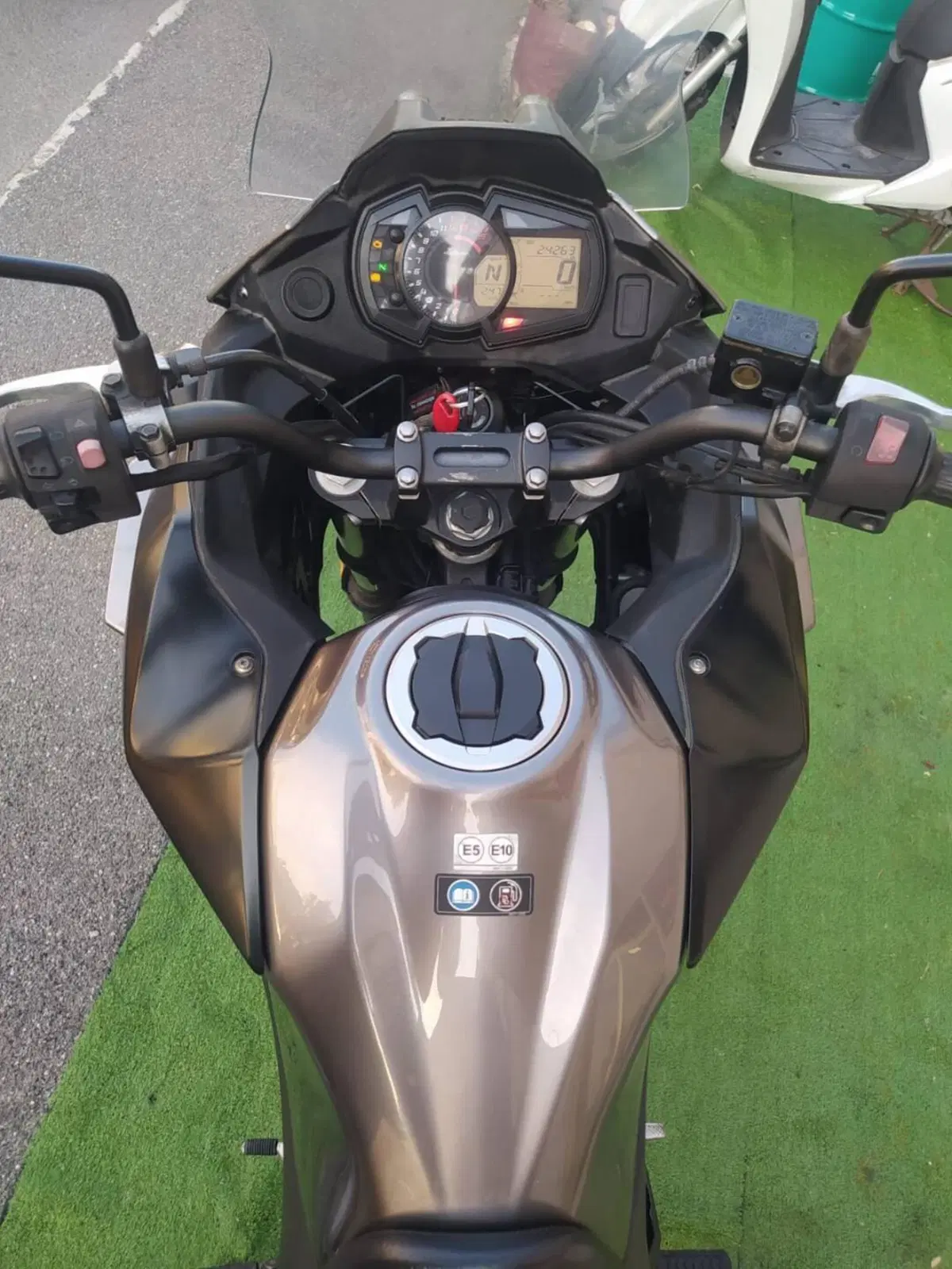 Kawasaki Versys-X 300 (2017 - 20) (8)