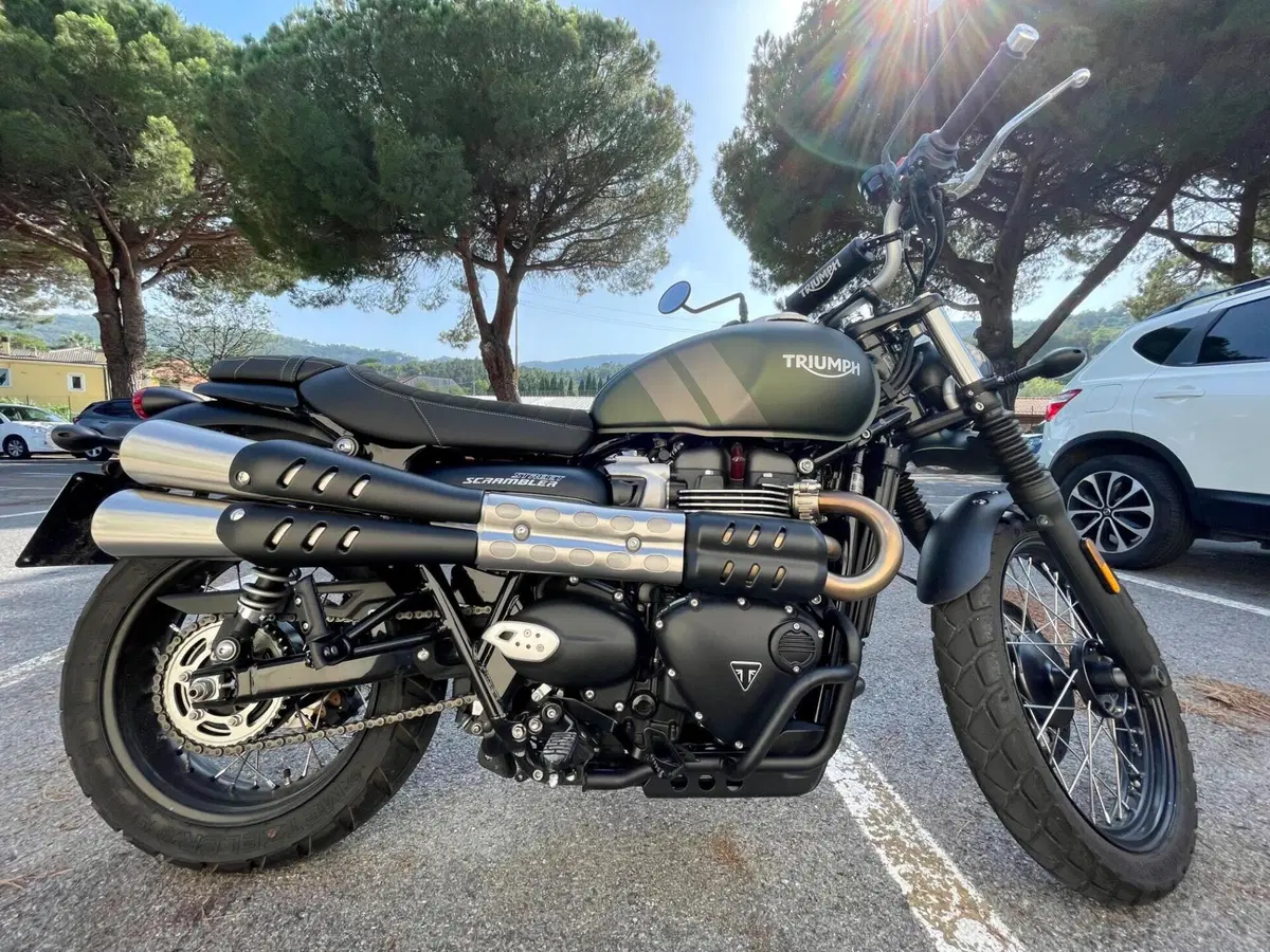 Triumph Street Scrambler 900 (2021 - 22) (2)