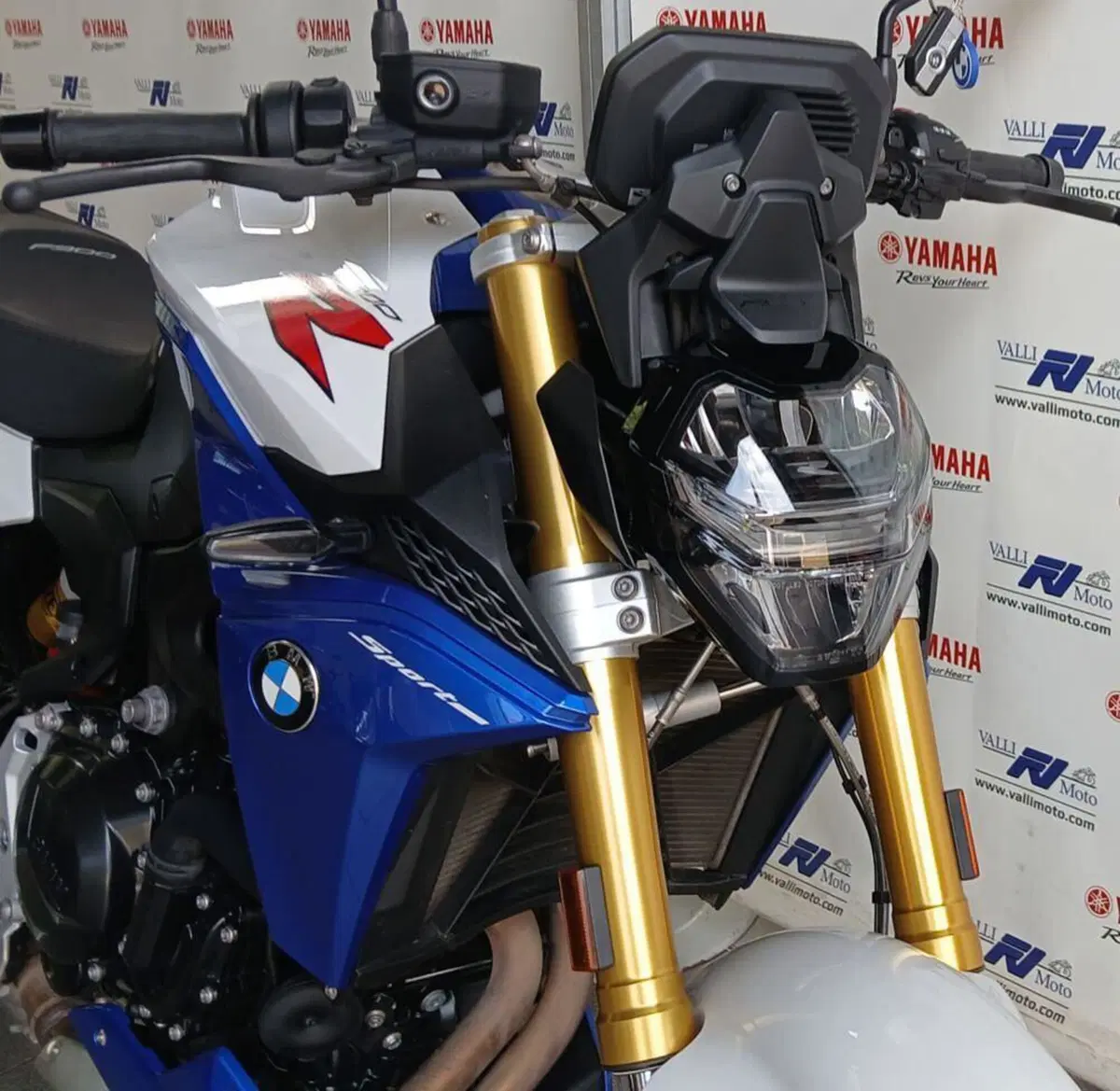 Bmw F 900 R (2021 - 24) (4)