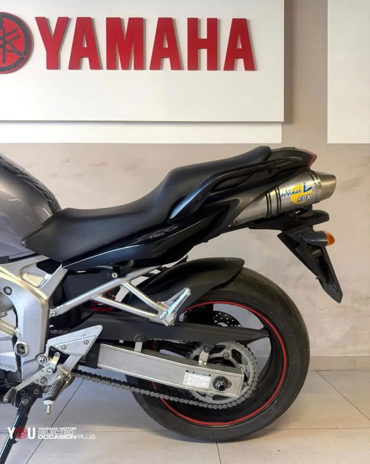 Yamaha FZ6 (2004 - 07) (5)